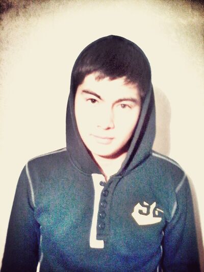  ,   Gaziz, 32 ,   