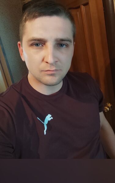  ,   Maxim, 32 ,   ,   , c , 