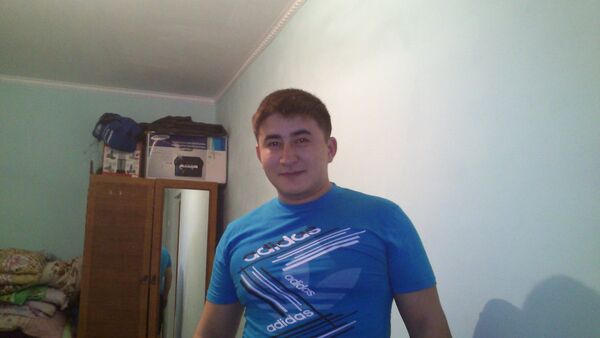  ,   Azat, 35 ,   