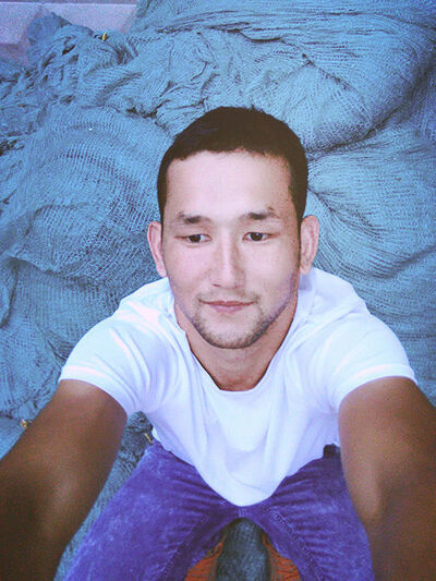  ,   Alik, 33 ,   