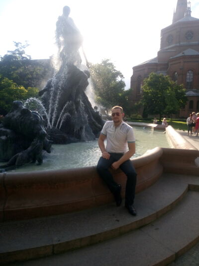  ,   Andrei, 32 ,   