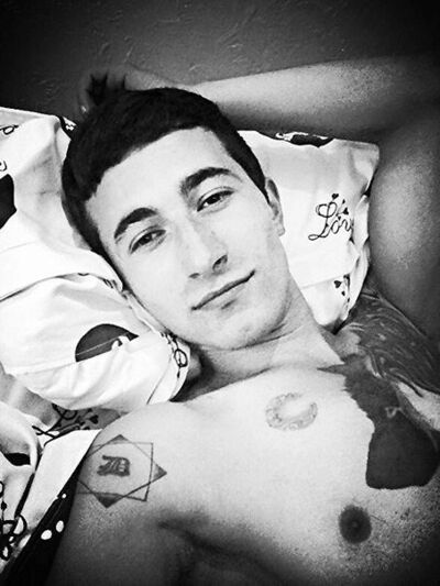  ,   Dav, 32 ,   