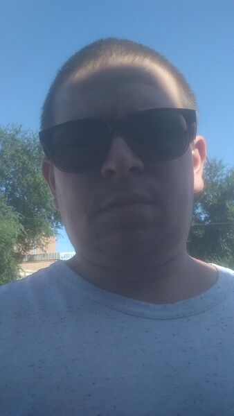  ,   Maxim, 34 ,   ,   