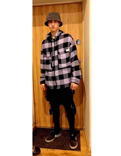  ,   GARIK, 23 ,   ,   , c , 