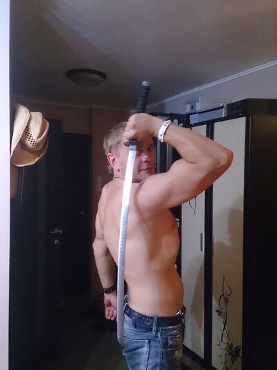  ,   Mikemolot, 44 ,   ,   