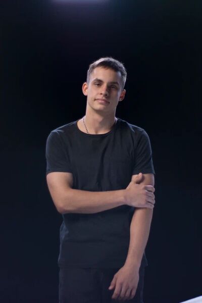  ,   Ivan, 21 ,   ,   