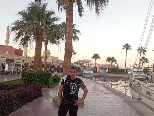  ,   Vadim, 41 ,   ,   