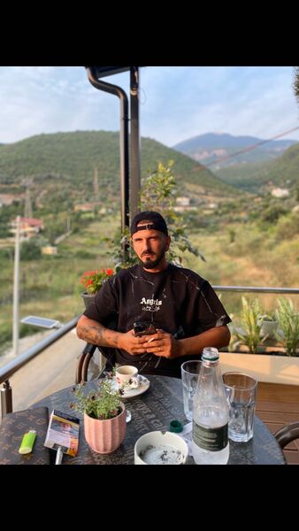  ,   Ervis, 30 ,   ,   
