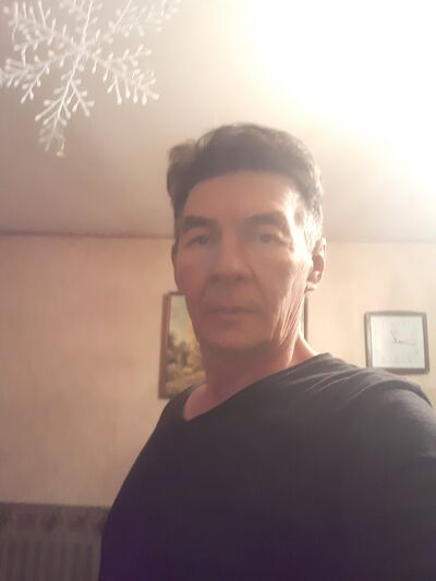  ,   Artur, 54 ,   ,   , c 