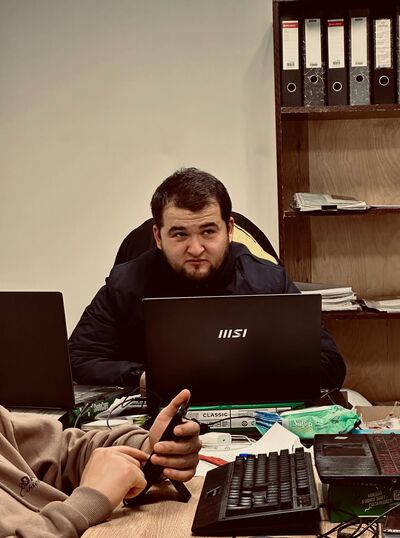  ,   Farid, 27 ,   ,   , 