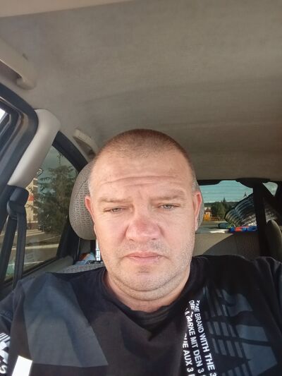  ,   Sani, 41 ,   ,   
