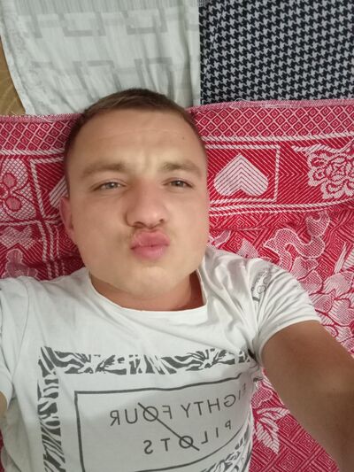 ,   Tudor, 28 ,   ,   