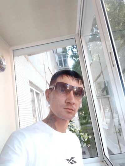  ,   Sasha, 37 ,   ,   