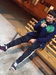  5770860  Muhammet, 49 ,    