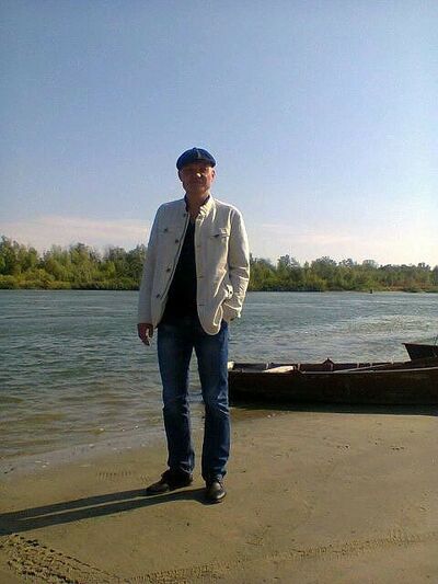  --,   , 43 ,     , c 