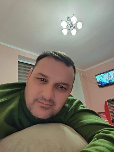  ,   Ilham, 50 ,   c 