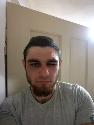  ,   Artur, 31 ,   c 