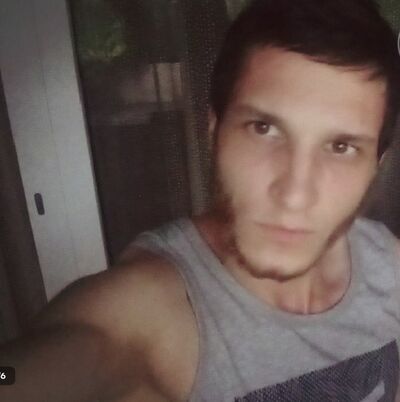  -,   Denis, 33 ,   ,   , c 