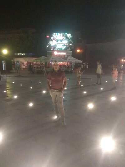  ,   Arman, 41 ,   ,   