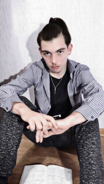  ,   ˸, 24 ,     , c 