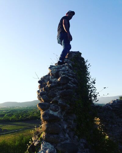  ,   Levan, 30 ,     , c 