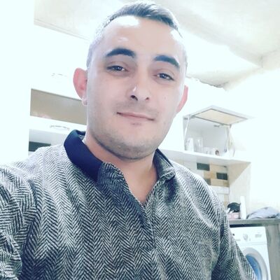  ,   Artem, 38 ,  