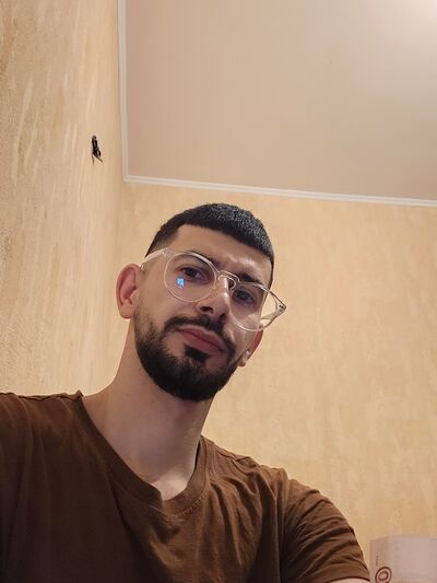 ,   Ali, 25 ,   ,   