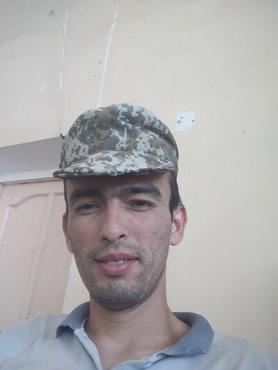  ,   Aki, 25 ,   ,   , c 