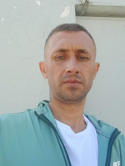  --,   Alex, 38 ,   ,   