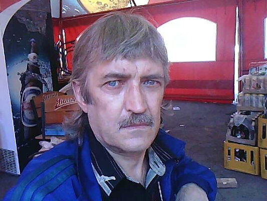  ,   NIK SH, 61 ,   ,   , c 