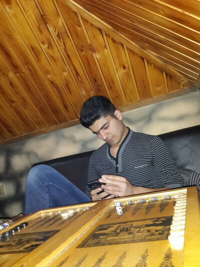  ,   Elik, 31 ,     , c 