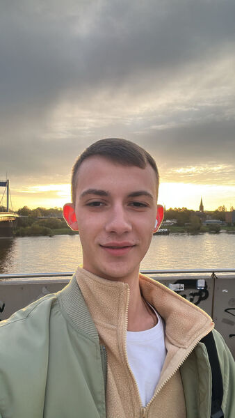  Duisburg,   , 23 ,   ,   