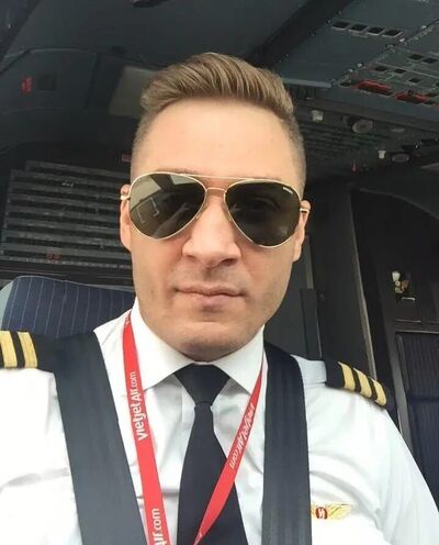  ,   Steven, 47 ,     , 