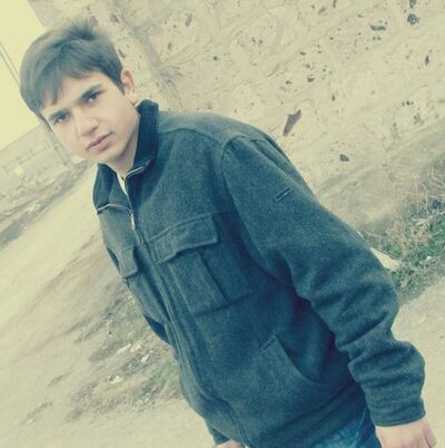  ,   Taron, 30 ,   ,   , c 