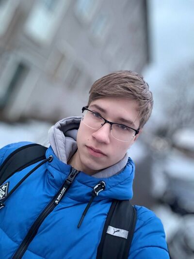  ,   Vlad, 18 ,   ,   