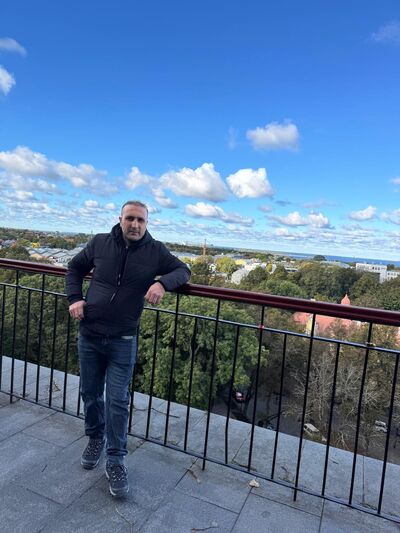  Yverdon-les-Bains,   Idris, 38 ,   ,   