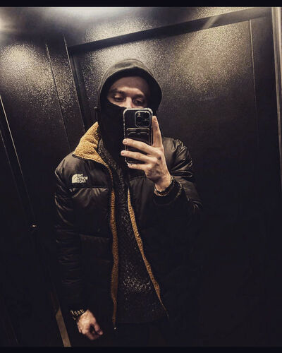  New York City,   Vladislav, 28 ,   ,   