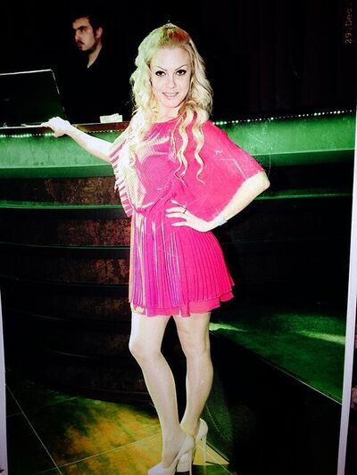  ,   Laura, 34 ,   ,   , c 