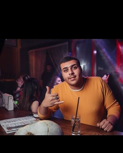  ,   Karim, 26 ,   ,   , c 