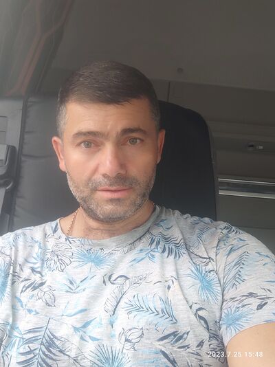  Milan,   , 48 ,   ,   