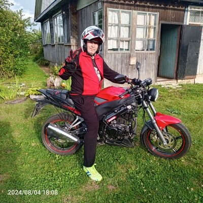  ,   Sasha, 52 ,   ,   