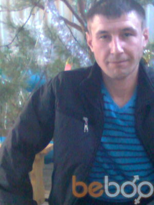  ,   Artem, 42 ,   