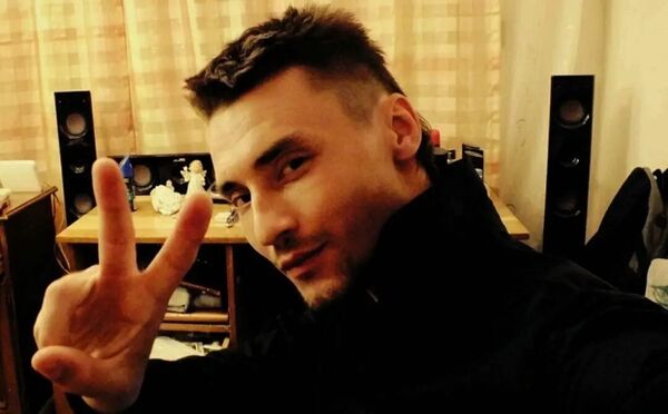  ,   Ilya, 32 ,   ,   , c 