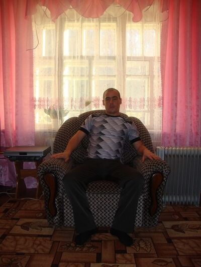  ,   Artem, 37 ,   ,   , c 