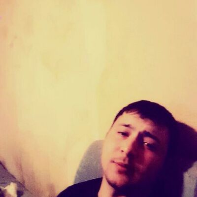  -,   Artur, 32 ,   ,   , c 