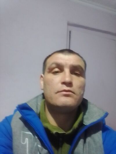  ,   Leonid, 33 ,   c 