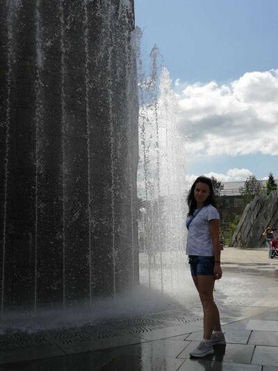  ,   Maria, 39 ,   c 
