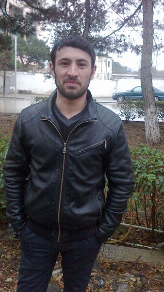  ,   Eziz, 37 ,  