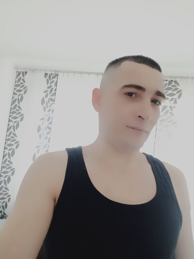  ,   Nicolai, 34 ,   c 