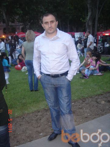  ,   ARMEN, 44 ,  